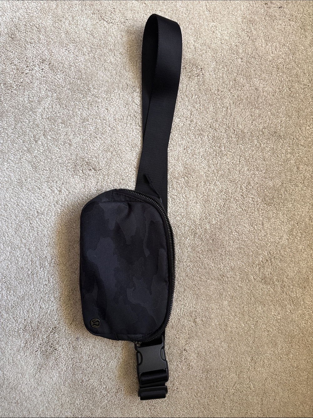 lululemon athletica Black Camo Sling Belt Bag